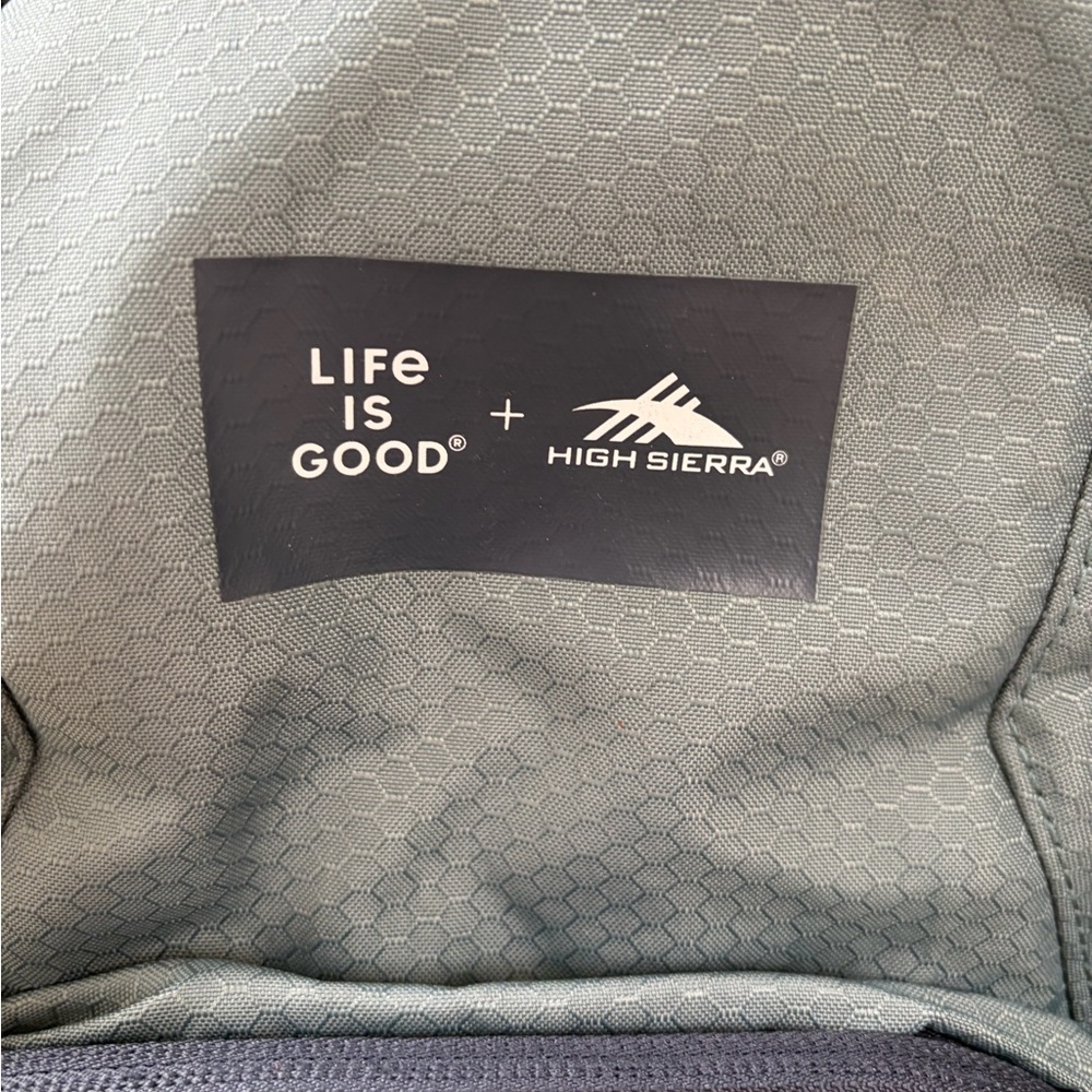High Sierra + Life is Good Backpack - Picture 3 of 15